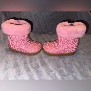 Baby authentic UGG Pink Leopard Print Fur Boots size 4/5